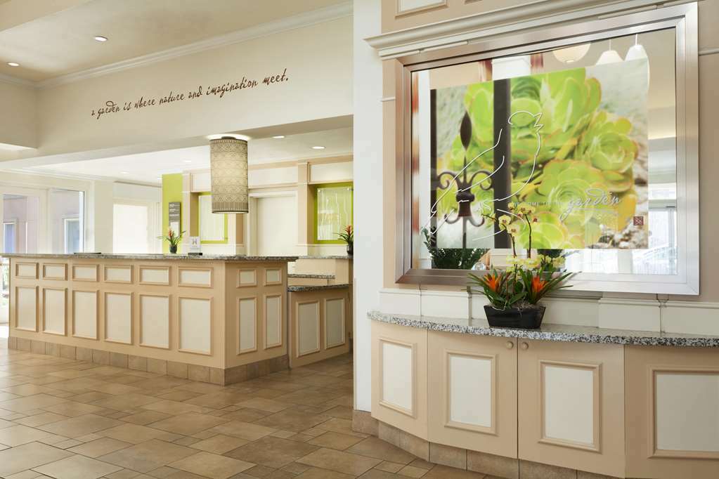 Hilton Garden Inn Gilroy Dalaman gambar