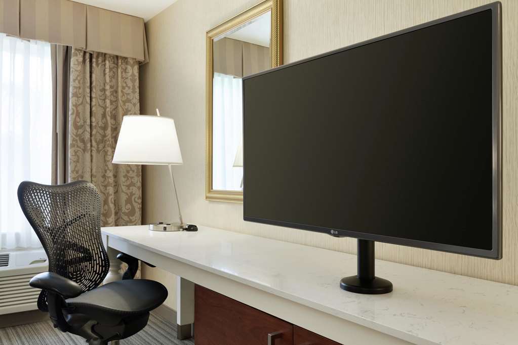 Hilton Garden Inn Gilroy Bilik gambar